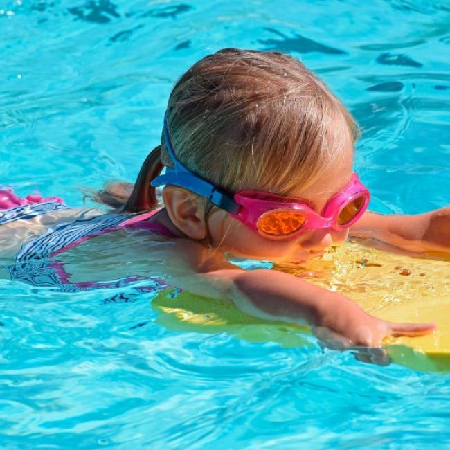 Natación infantil en Burgos